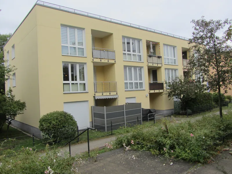 Wohnen mit Charakter: 3-Zimmer-Wohnung in Berlin-Staaken — photo 1